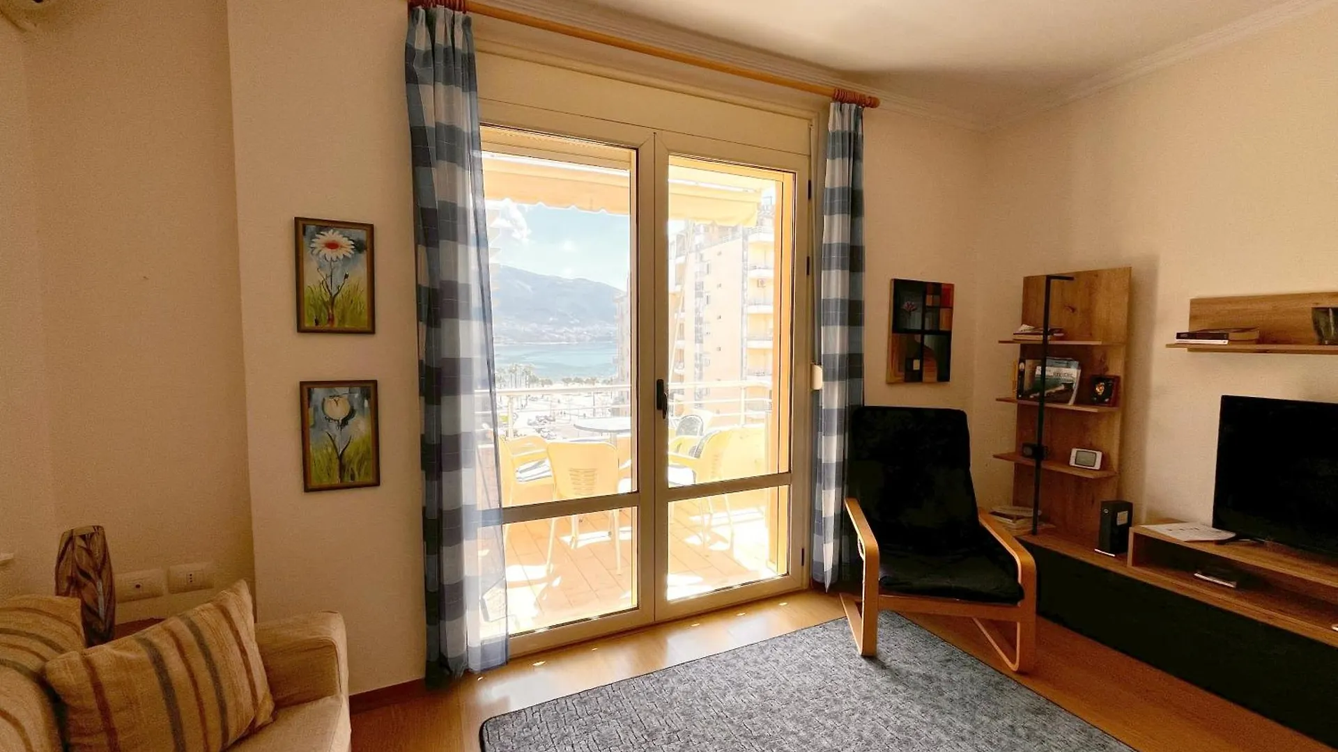 Seafront Serenity Vlorë Appartement
